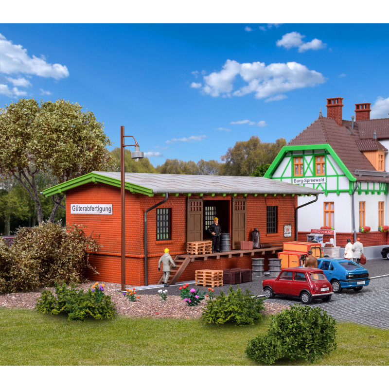 KIBRI 39459 H0 Magazyn kolejowy          Güterschuppen Burg-Spreewald