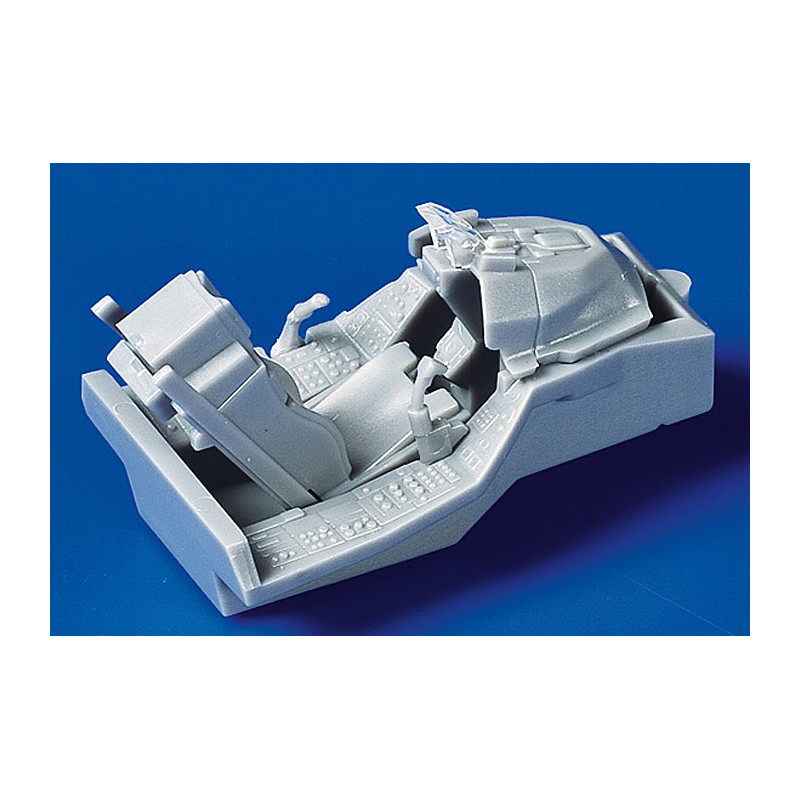 TAMIYA 1/72 LOCKHEED MARTIN F-16CJ       FIGHTING FALCON  w/FULL EQUIPMENT (60788)