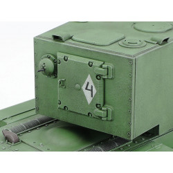 TAMIYA 1/35 RUSKÝ TĚŽKÝ TANK KV-2 (35375)