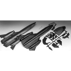 REVELL 1/110 SR-71 BLACKBIRD / EASY      CLICK SYSTEM (03652)