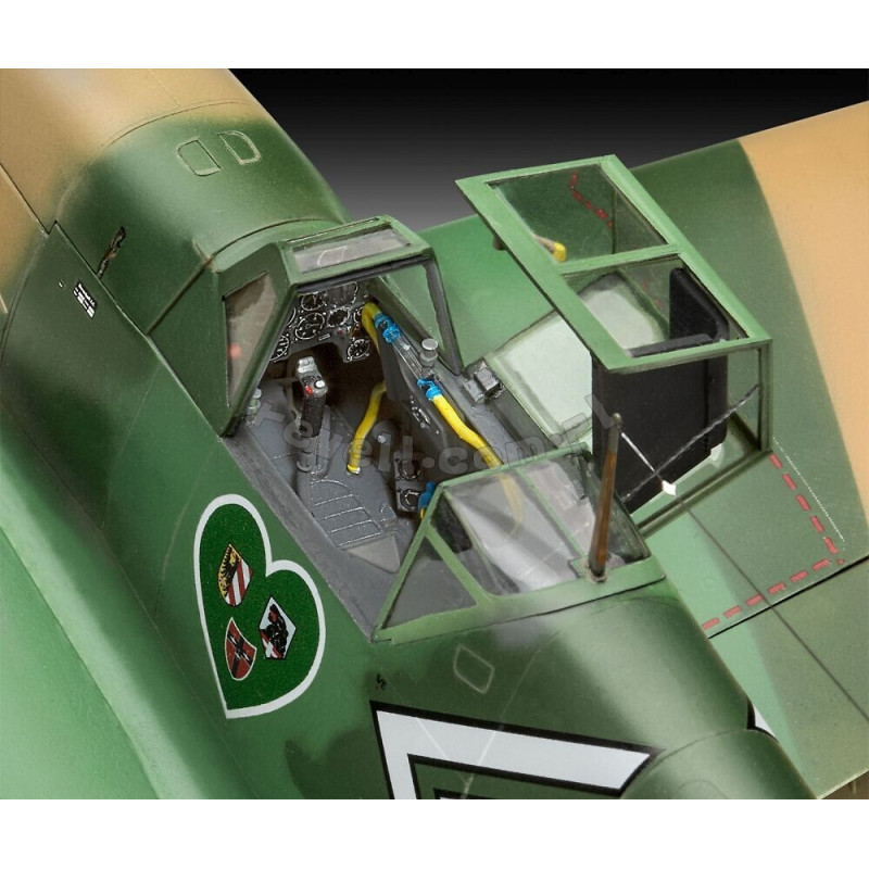 REVELL 1/32 MESSERSCHMITT Bf 109 G-2/4   (03829)