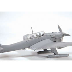 ZVEZDA 1/72 JU-87 KNOCK W/SKI (7323)