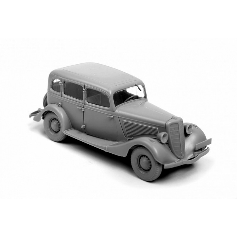 ZVEZDA 1/35 GAZ M1 SOVIET CAR (3634)