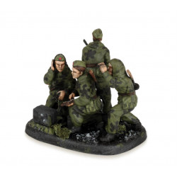 ZVEZDA 1/72 SOVIET RECONNAISSANCE TEAM (6137)