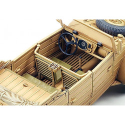 TAMIYA 1/48 NĚMECKÝ KUBELWAGEN TYP 82 (32501)