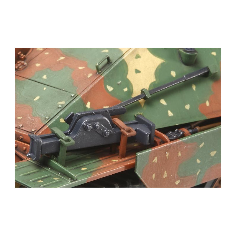 TAMIYA 1/35  JAGDPANZER HETZER MID PRODUCTION (35285)