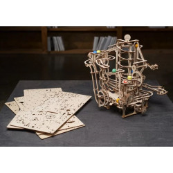 UGEARS MARBLE RUN (70177) SPIRAL TRAILER mechanický model